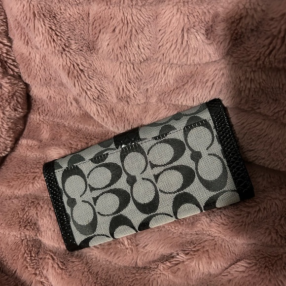 Coach trifold wallet - Picture 3 of 5